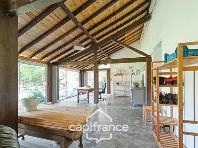Maison, 330 m²