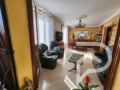 Maison, 164 m²