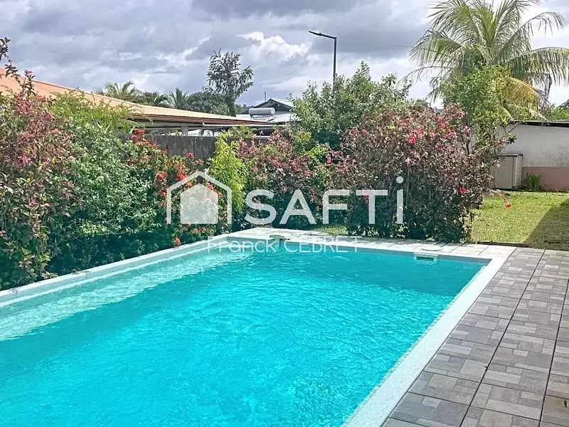 Maison, 94 m²
