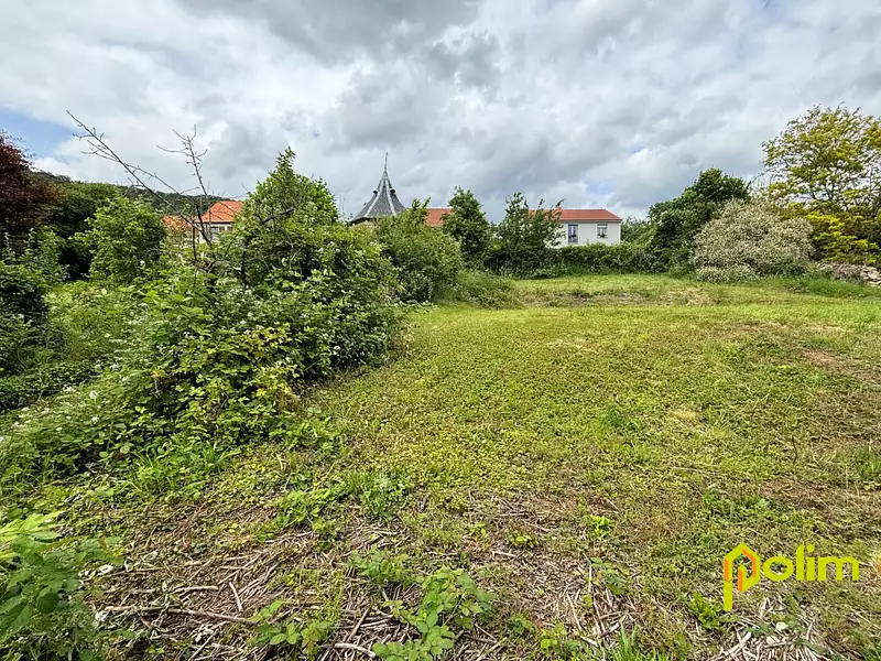 Terrain, 813 m²