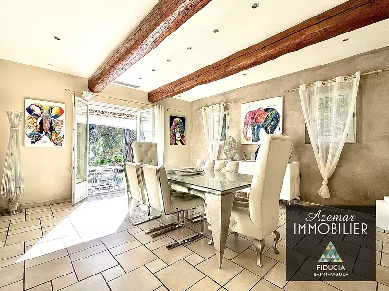 Maison, 301,15 m²