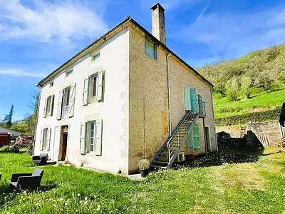 Maison, 240 m²