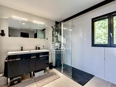 Maison, 198 m²