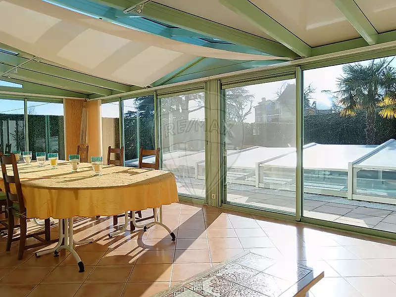 Maison, 250 m²