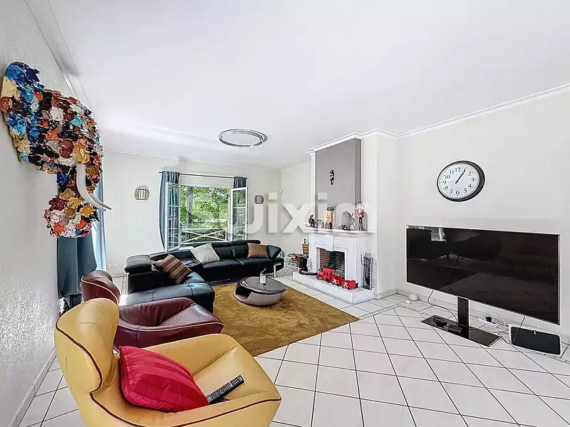 Maison, 259 m²
