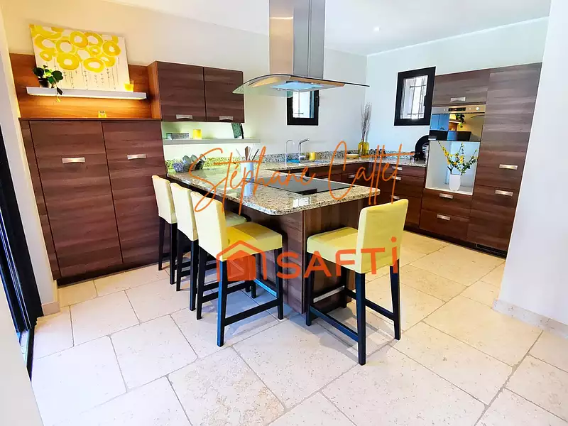 Maison, 182 m²