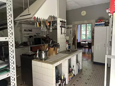 Maison, 650 m²