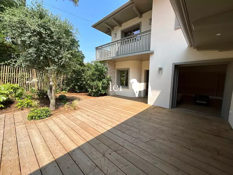 Maison, 174 m²