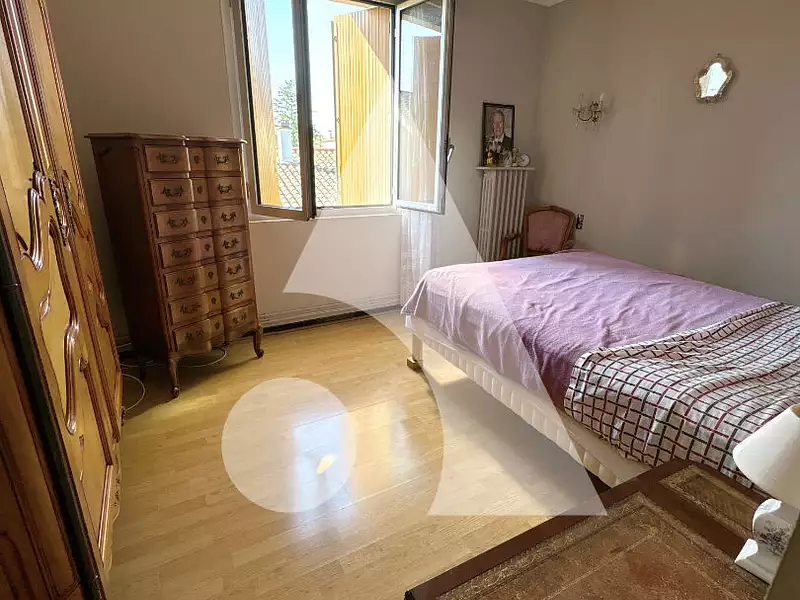 Immeuble, 199 m²