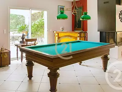 Maison, 285,44 m²
