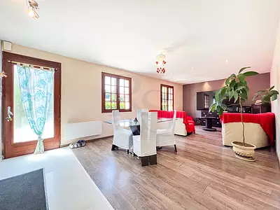 Maison, 77 m²