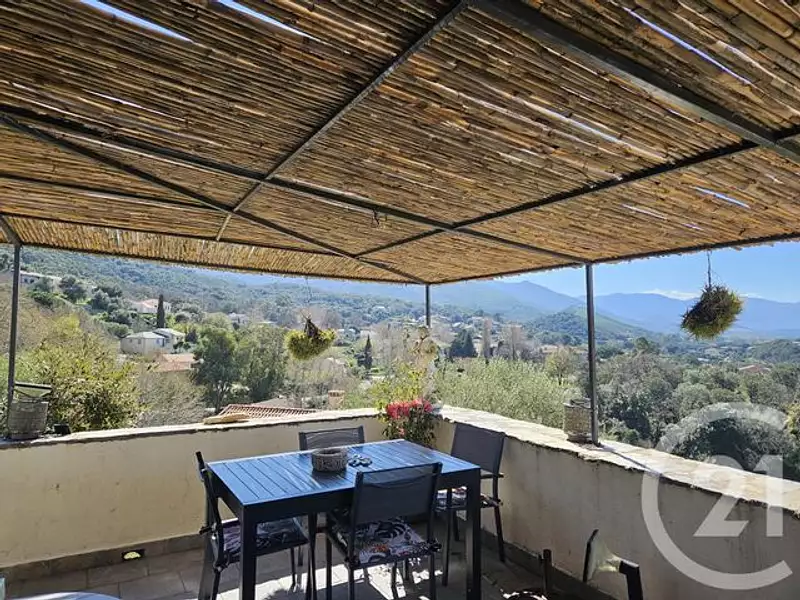 Maison, 143 m²