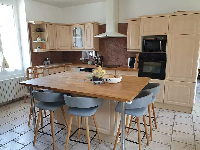Maison, 185 m²