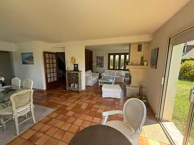 Maison, 114 m²