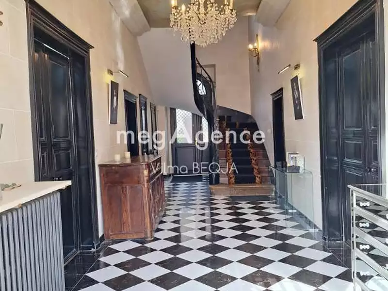 Maison, 285 m²