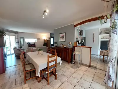 Maison, 180 m²