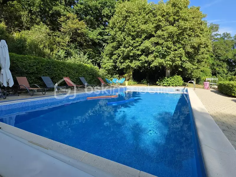 Maison, 230 m²