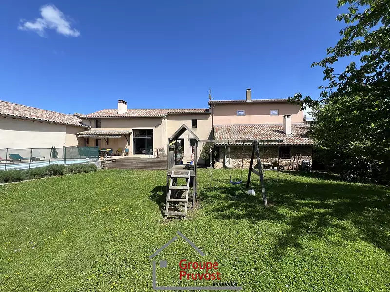 Maison, 160 m²