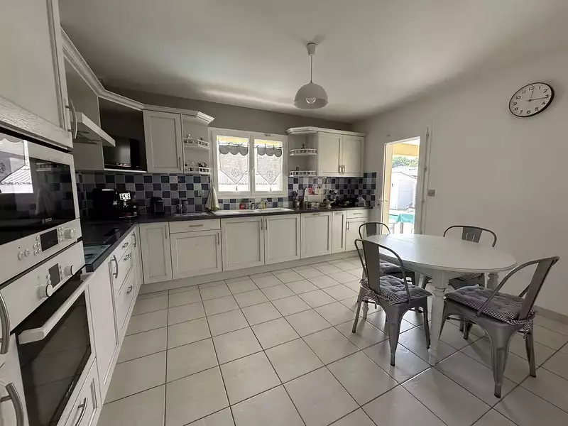 Maison, 183 m²