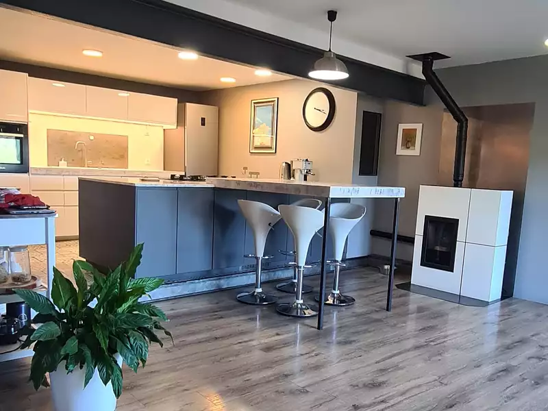 Maison, 376,3 m²