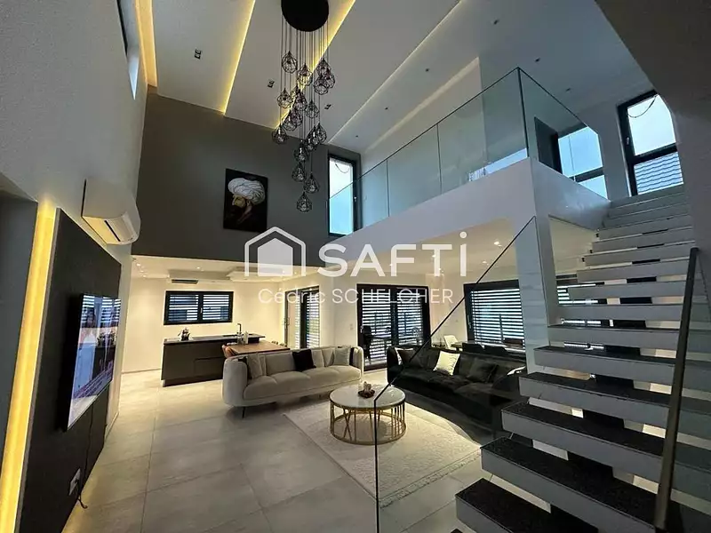 Maison, 131 m²