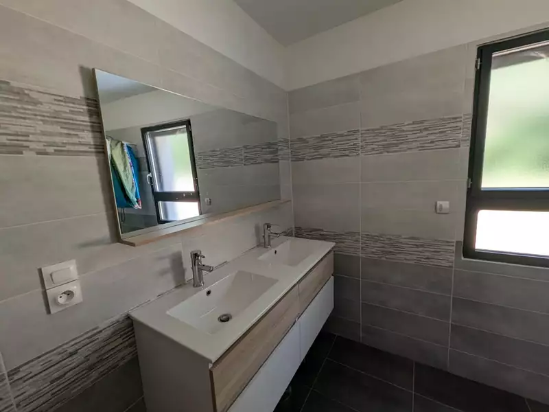 Maison, 130,8 m²