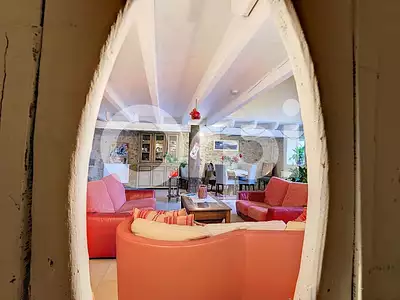 Maison, 284 m²