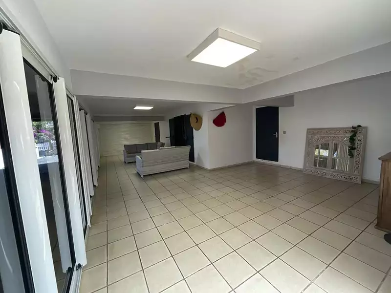 Maison, 310 m²