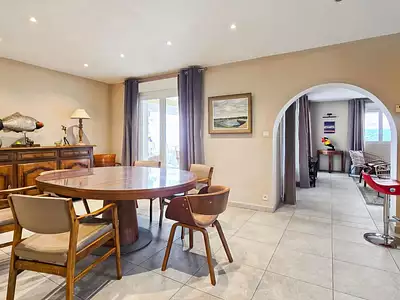 Maison, 205 m²
