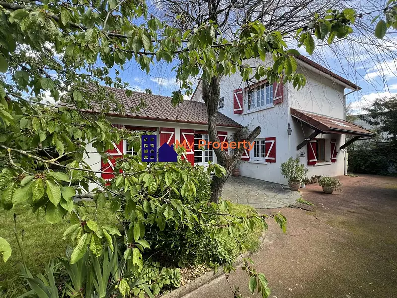 Maison, 153 m²
