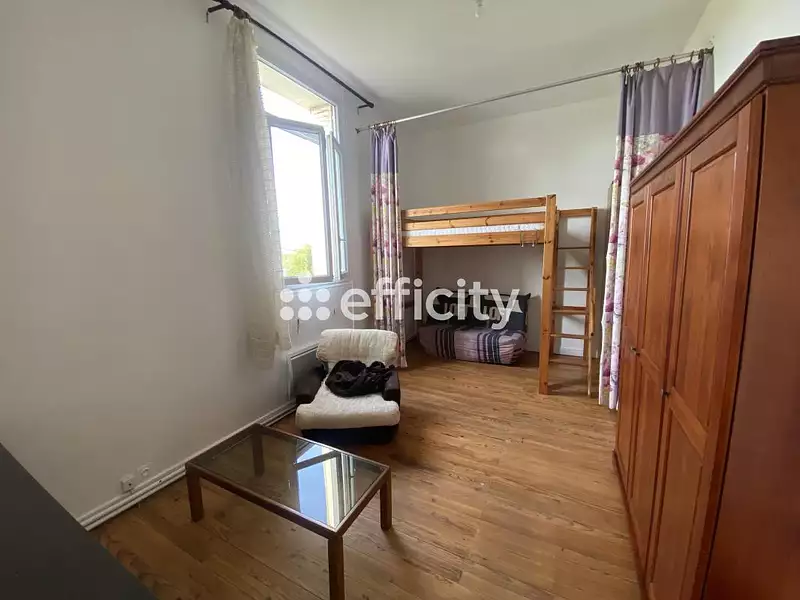 Immeuble, 386 m²