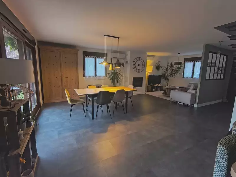 Maison, 142 m²