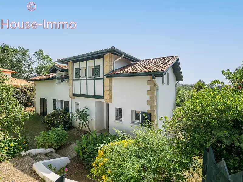 Maison, 180 m²