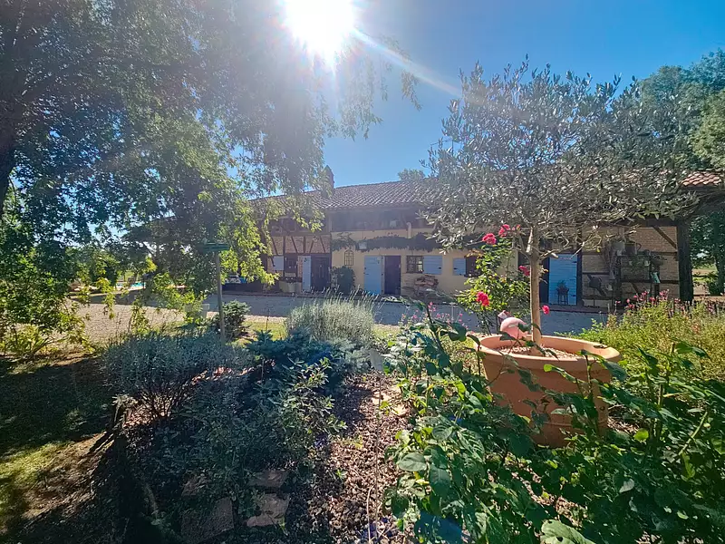 Maison, 240 m²