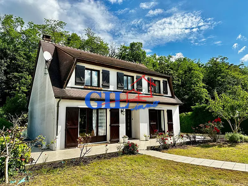 Maison, 141 m²