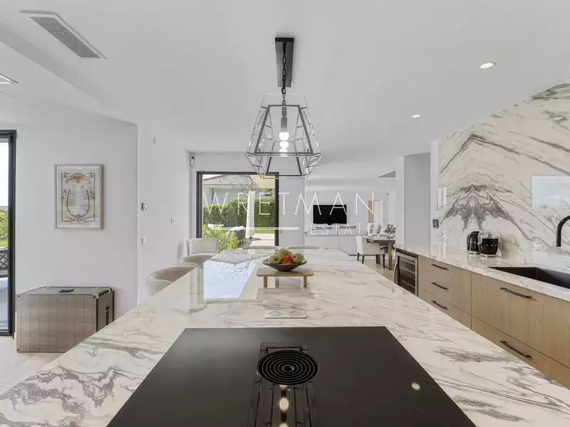 Maison, 222 m²