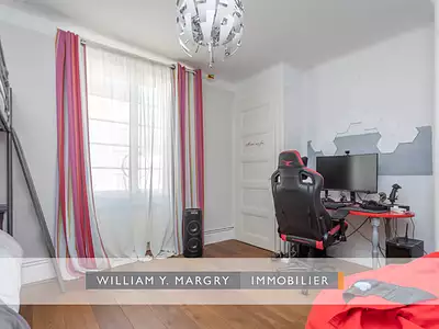 Maison, 185 m²