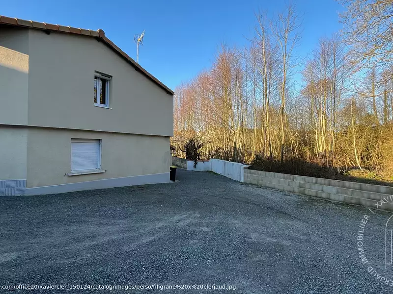 Immeuble, 130 m²
