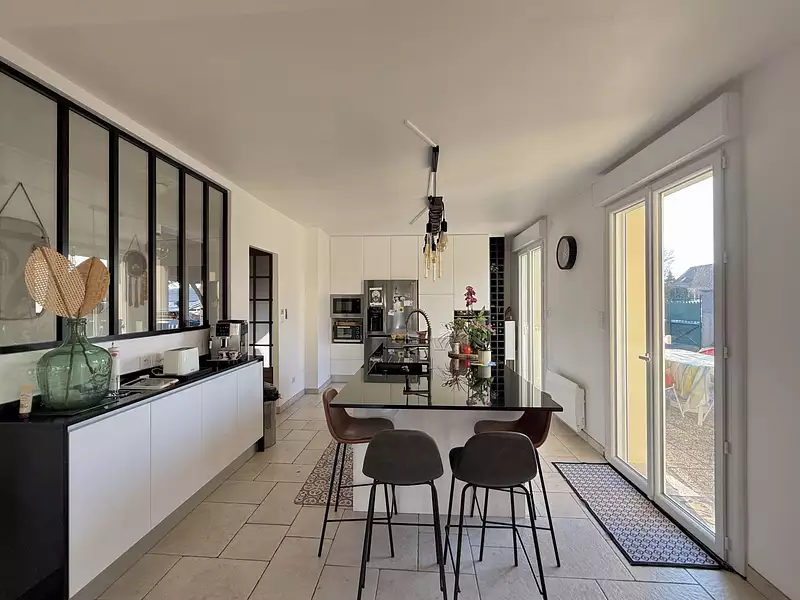 Maison, 192 m²