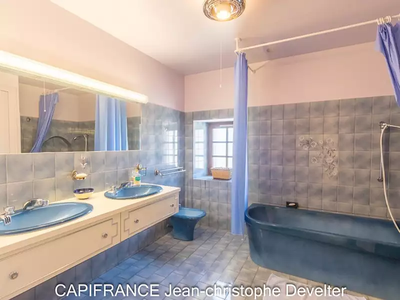 Maison, 250 m²