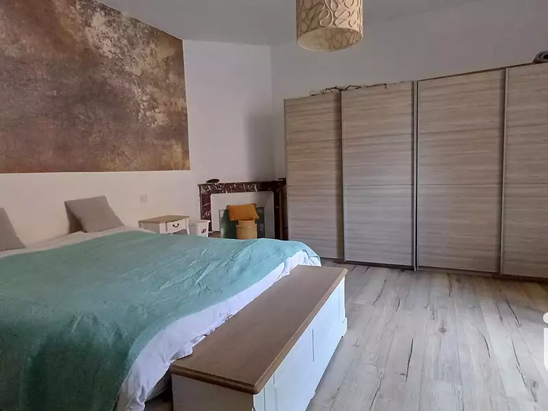 Maison, 250 m²