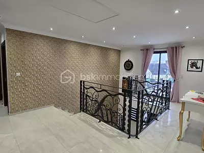 Maison, 200 m²