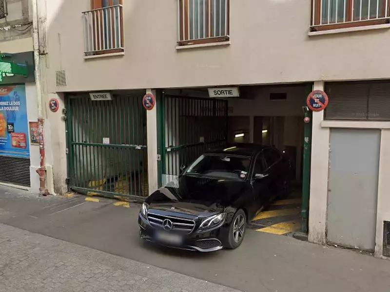 Parking, 10 m²