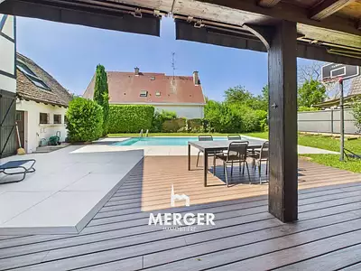 Maison, 250 m²