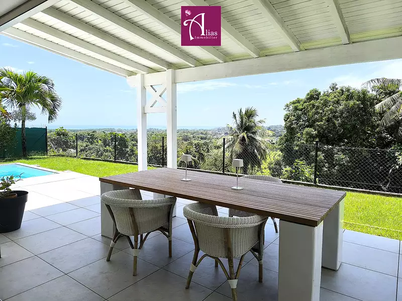 Maison, 160 m²