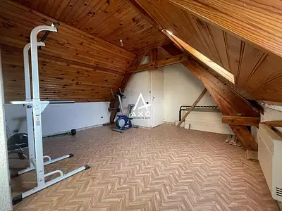 Maison, 215 m²