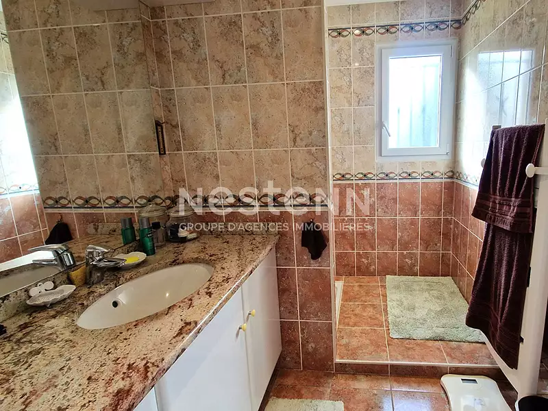 Maison, 227 m²