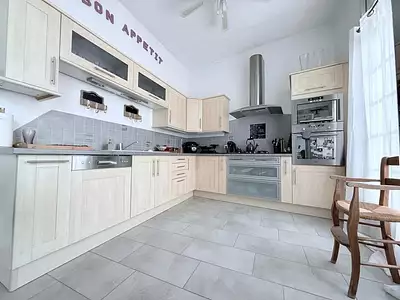 Maison, 210 m²