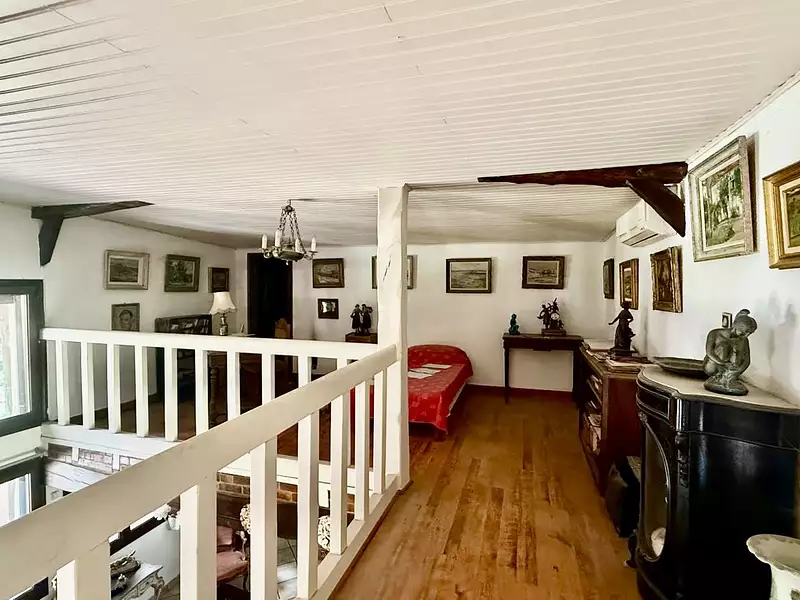Maison, 245 m²