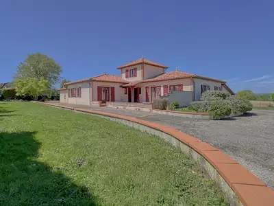 Maison, 254 m²